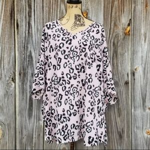 2X Top Spin USA Leopard Pink V Neck Dolman Stretch  Plus EUC